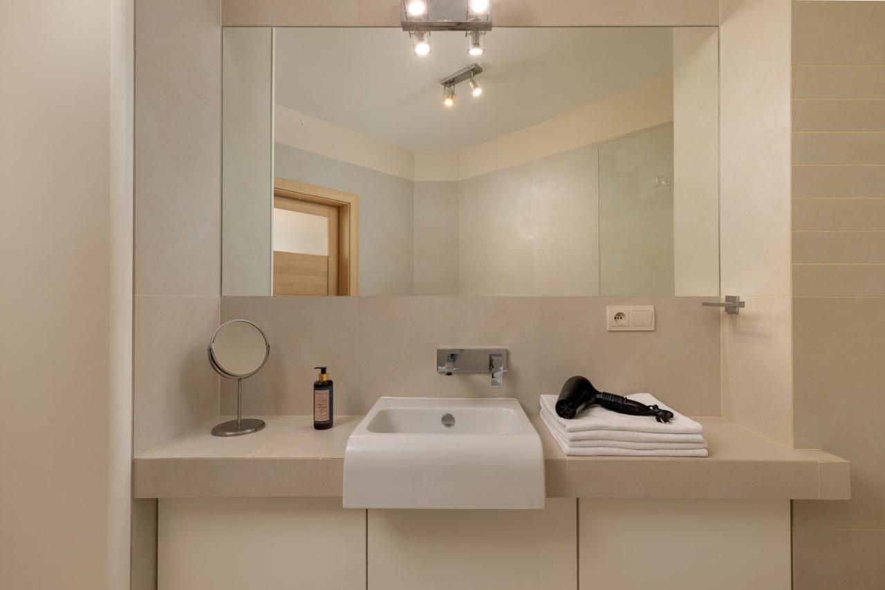 Apartment Slominskiego 5 II With Balcony By Noclegi Renters Varsavia Esterno foto
